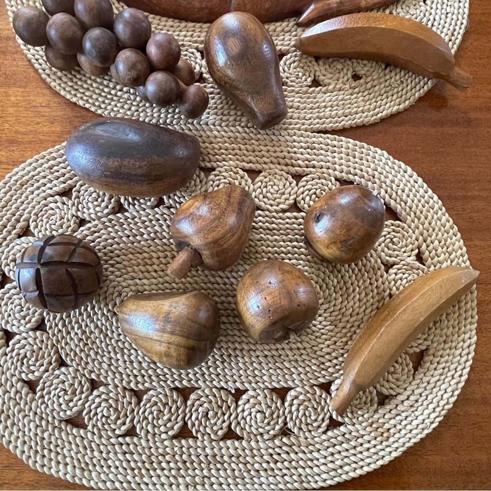 Vintage MCM Wooden Monkey Pod 10 Piece Fruit and Leaf Shaped Bowl Set - Picture 13 of 15